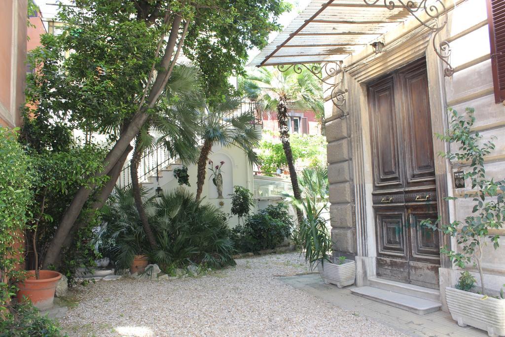 Trastevere Nievo Rome